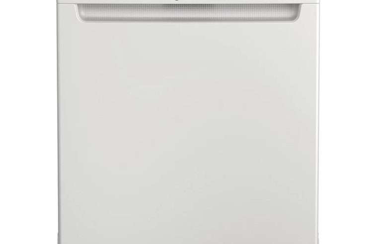 Ревю на Съдомиялна машина Indesit D2F HK26: 14 комплекта, клас E