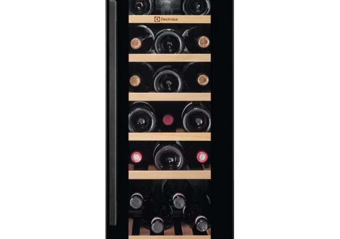 Ревю на Хладилник за вграждане Вграден охладител Electrolux EWS4020B5B