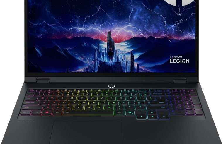 Лаптоп Lenovo Legion 7 16IAX10 (Core Ultra 9 275HX, RTX 5070 8GB, OLED 165Hz): Премиум гейминг с 2TB съхранение