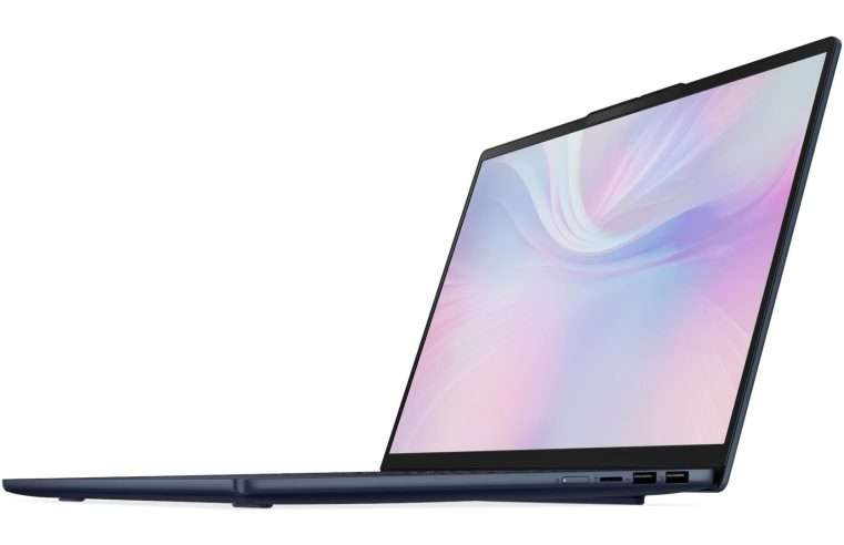Лаптоп Lenovo IdeaPad Slim 5 16AHP11 (AMD Ryzen 7 260, 16GB RAM, OLED): Голям OLED дисплей за продуктивност