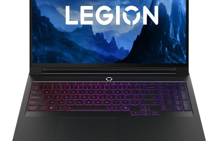 Лаптоп Lenovo Legion Pro 7 16IAX10H (Core Ultra 9 275HX, RTX 5090 24GB, 64GB RAM): Флагманска геймърска мощ