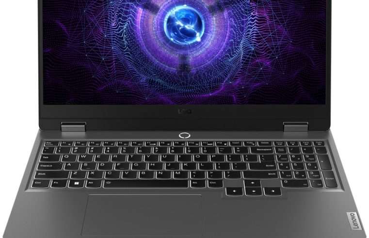 Лаптоп Lenovo Gaming LOQ 15IAX9 (i5-12450HX, RTX 4060, 512GB SSD): Графична мощ на фокус