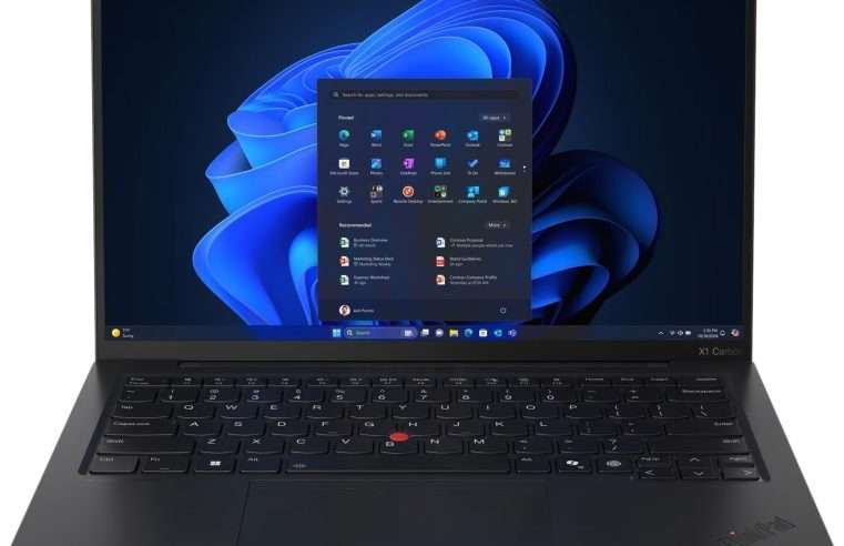 Лаптоп Lenovo ThinkPad X1 Carbon Gen 13 (Core Ultra 7, 2.8K OLED, 64GB RAM): Ултралек флагман за професионалисти