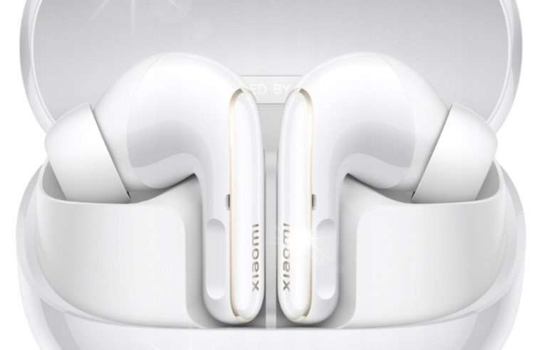 Слушалки тип тапи Xiaomi Buds 5 Pro, бели, Bluetooth, ANC, 8ч живот на батерията