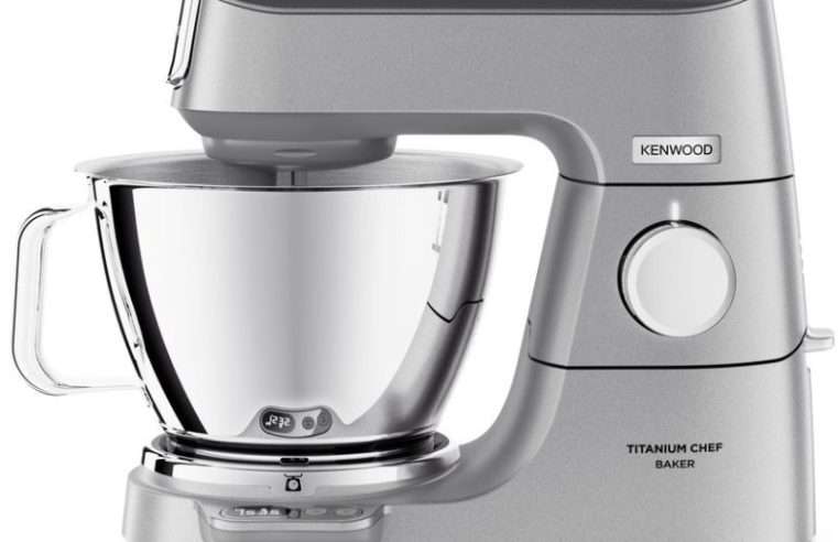 Кухненски робот KENWOOD Titanium Chef Baker KVC85.594SI, 1200 W, 2 съда 5л/3.5 л, 10 скорости, Интегриран кантар, LCD екран, Блендер, Месомелачка, Аксесоар за раздробяване, 4 аксесоара за тесто, Сребрист