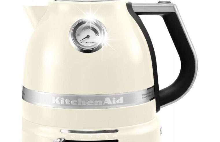 Електрическа кана KitchenAid Artisan 1,5L бежова 22x26x21cm