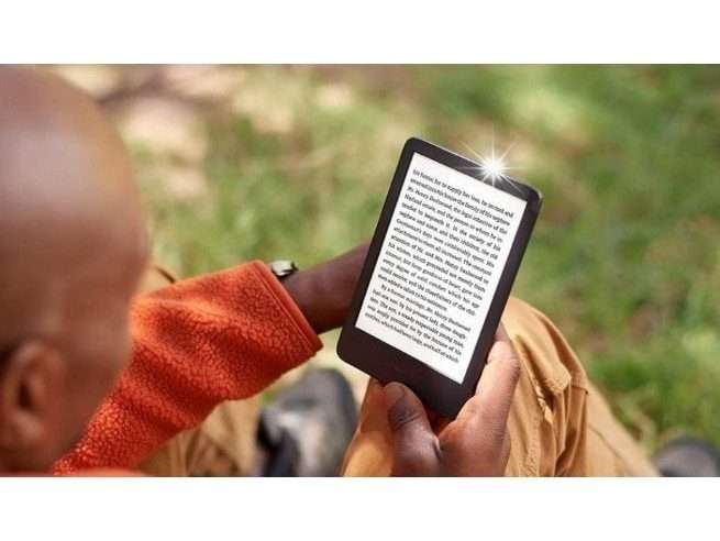 Kindle Paperwhite 2024, 16GB, черен, 7×12.75×1.77cm, Wi-Fi, водоустойчив IPX8