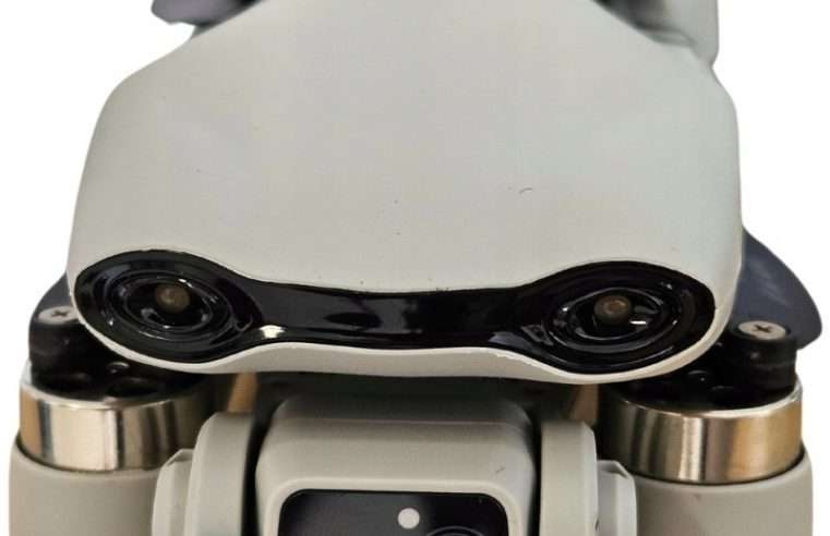 Дрон F10 EVO, 2 камери, 1 батерия, 2500м, 3,7V 1600mAh, 34x34x8см, пълен комплект