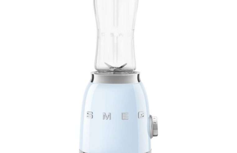 Блендер спортен Smeg 50’s Retro PBF01PBEU (R7ZAV7EWCR), 300 W, 2 x 600 ml Tritan Renew, с двойно острие от неръждаема стомана, гланцово синьо