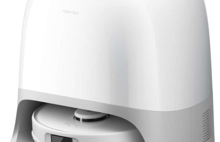 Роботизирана прахосмукачка Roborock Qrevo Curv 5A1 QRCS02-00, 18500 PA, HyperForce, моп FlexiArm 200 об/мин, AdaptiLift, система Dual Anti-Tangle, многофункционална докинг станция 3.0, самопочистване с гореща вода, сушене с горещ въздух, бяло/сиво