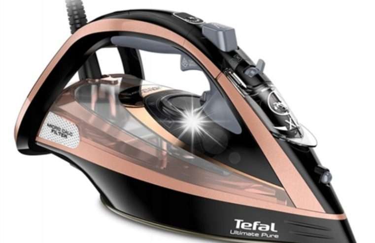 Парна ютия Tefal Ultimate Pure FV9845, 3100W, постоянна пара 60гр/мин, мощна пара 260гр/мин, с адаптер UK/PL