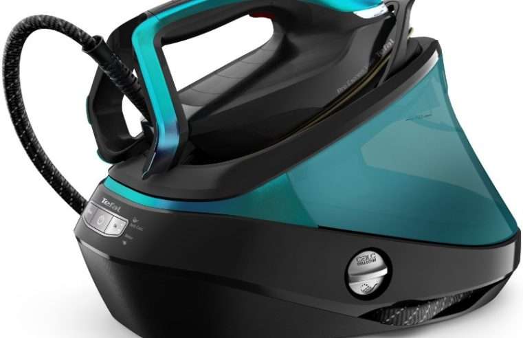 Станция за гладене Tefal Pro Express Vision GV9822E1, 3000W, 9 бара, Парна струя 750 гр/мин, Променлива пара 180 гр/мин, Плоча Durilium Airglide Autoclean, Резервоар за вода 1.2 л, Автоматично изключване, Черен/Син
