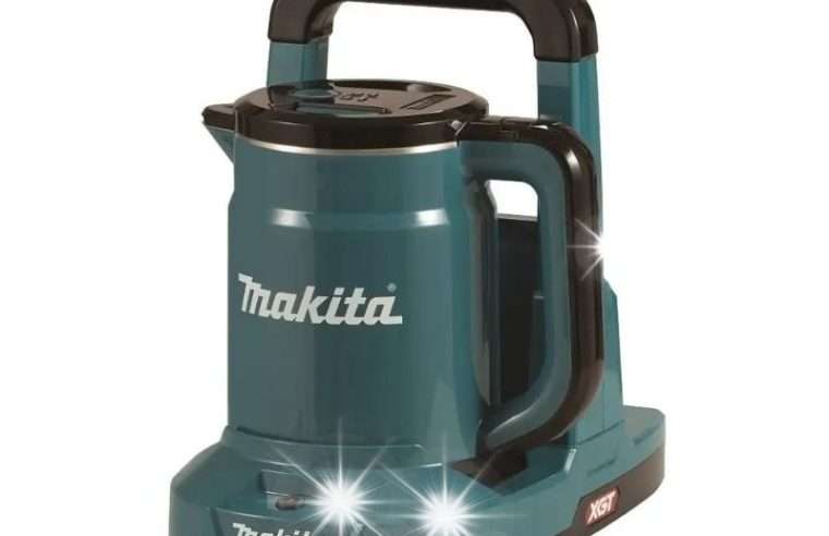 Кана за вода Makita 0,8L 40V XGT преносима неръждаема стомана-пластмаса 233x322x307mm