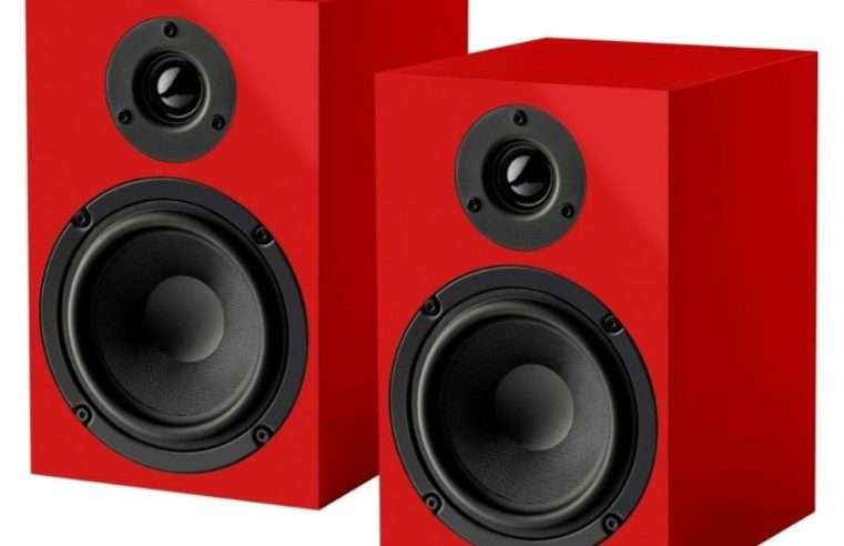 Комплект тонколони за рафт Pro-Ject Speaker Box 5 E (9pspea5ehgr), 2-лентови, заден бас-рефлекс, 1″ високочестотен говорител с копринен купол, 5″ нискочестотен говорител от стъклени влакна, 4 Ω, гланцово червено, комплект 2 бр., 265 x 160 x 198 мм