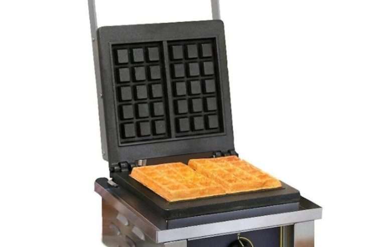 Гофретник Roller Grill, За класически правоъгълни вафли, Мощност 1600 W, Размер на вафлата 10x17x2, 2 см, Контрол на температурата на течността до 300 °C